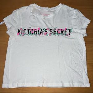 Victoria’s Secret floral logo print tee white XS